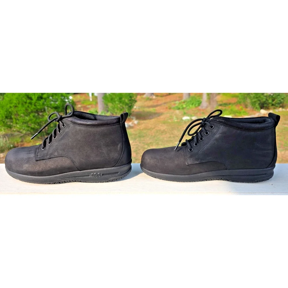 SAS Chukka Boots Black Nubuck Leather Slip Resistant Comfort Work Mens 10M